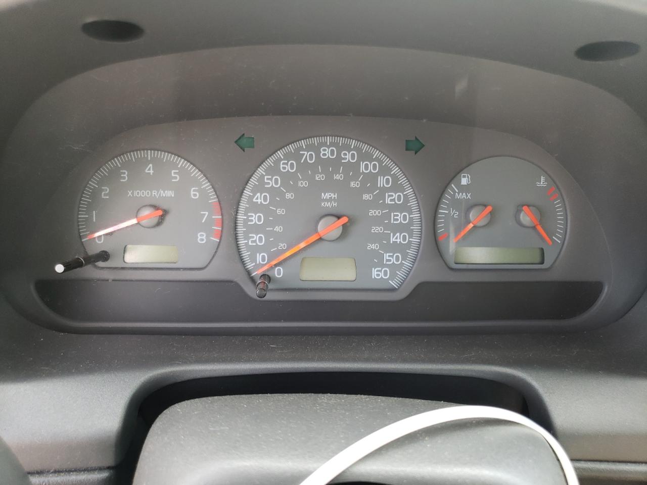 Photo 8 from auction – 2001 VOLVO S40 1.9T with VIN YV1VS29571F766472
