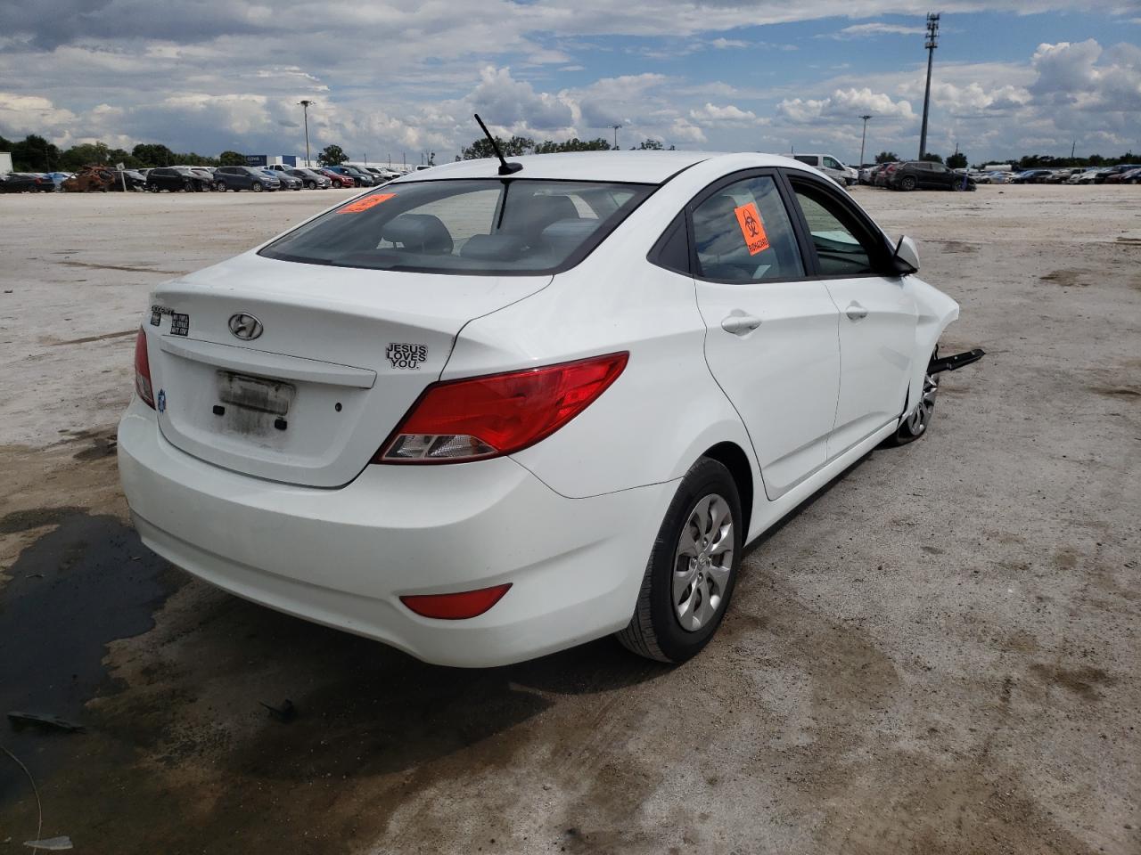 Photo 4 from auction – 2015 HYUNDAI ACCENT GLS with VIN KMHCT4AE0FU855249