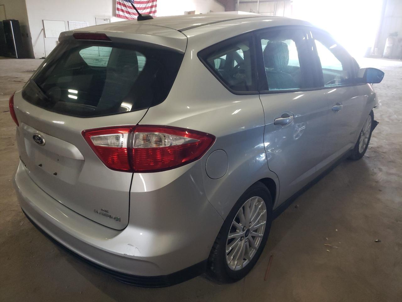 Photo 4 from auction – 2013 FORD C-MAX SE with VIN 1FADP5AU2DL552847