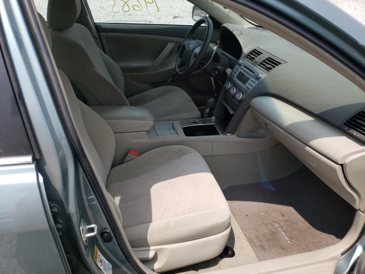 Photo 5 from auction – 2011 TOYOTA CAMRY BASE with VIN 4T1BF3EK2BU753409