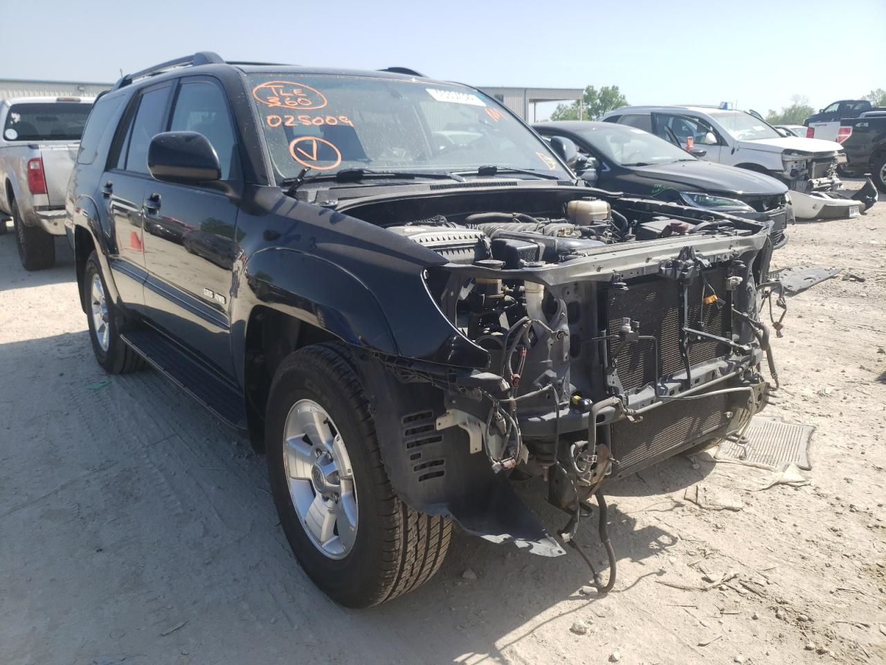 TOYOTA 4RUNNER SR 2005 with VIN JTEBT14R558025009 - Photo from auction