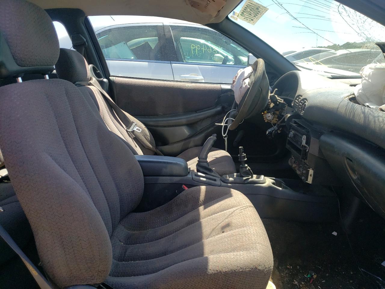 Photo 5 from auction – 2001 PONTIAC SUNFIRE SE with VIN 1G2JB124217418237