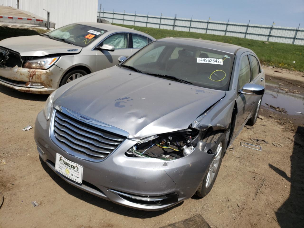 Photo 15 from auction – 2013 CHRYSLER 200 LIMITE with VIN 1C3CCBCG9DN690062