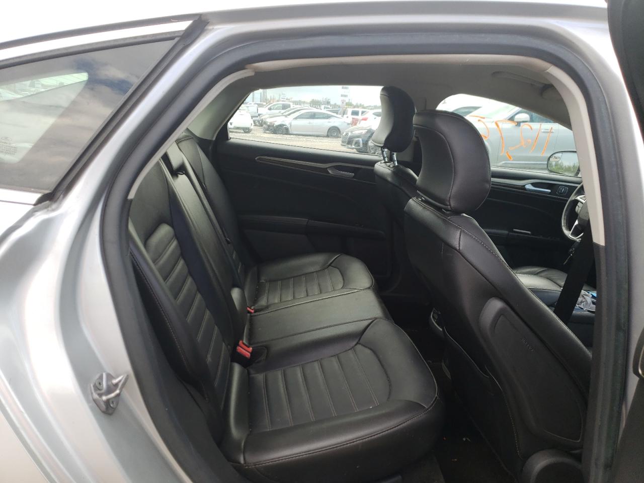 Photo 6 from auction – 2016 FORD FUSION SE with VIN 1FA6P0HD3G5105065