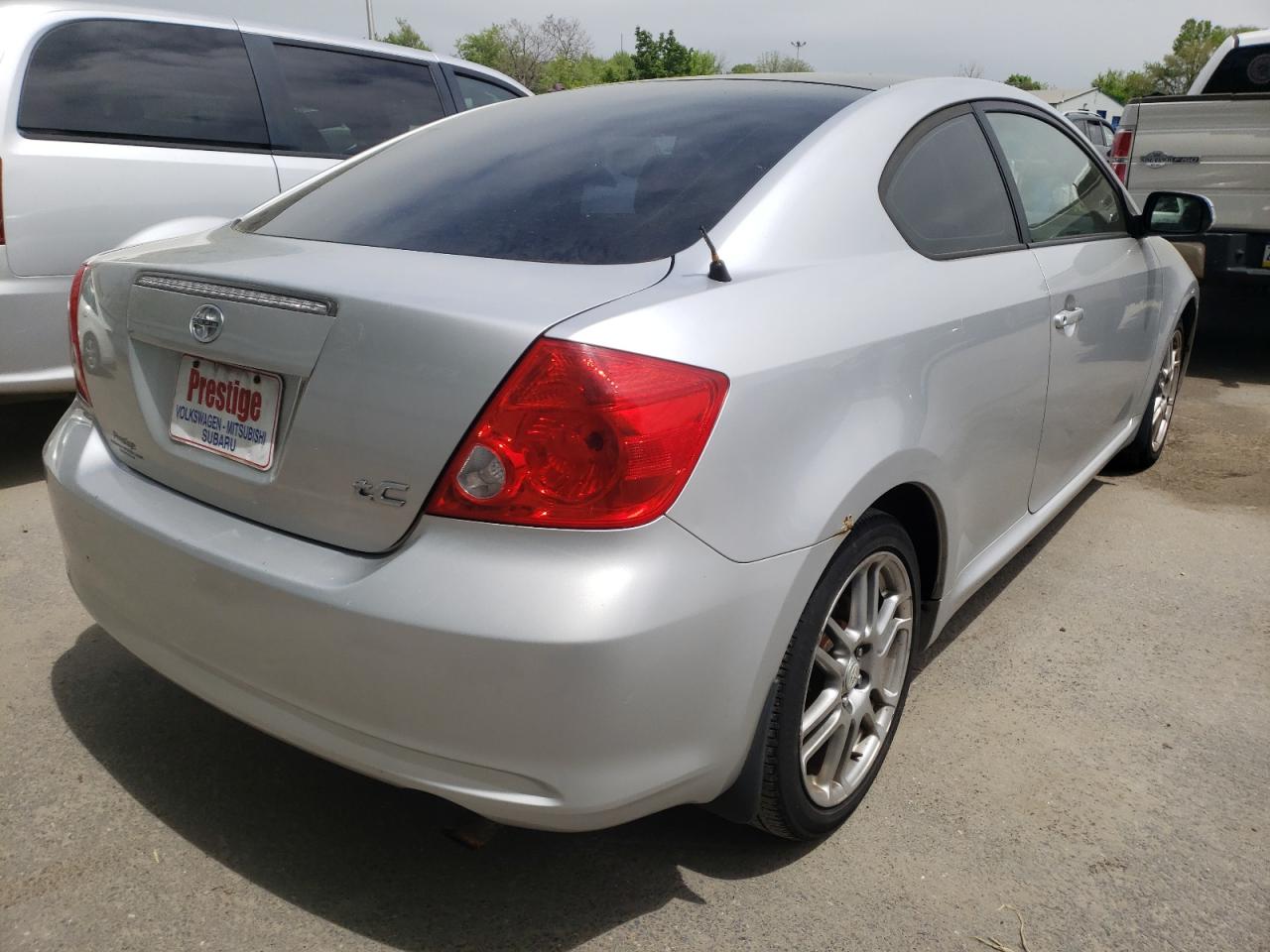 Photo 4 from auction – 2006 TOYOTA SCION TC with VIN JTKDE177460071764