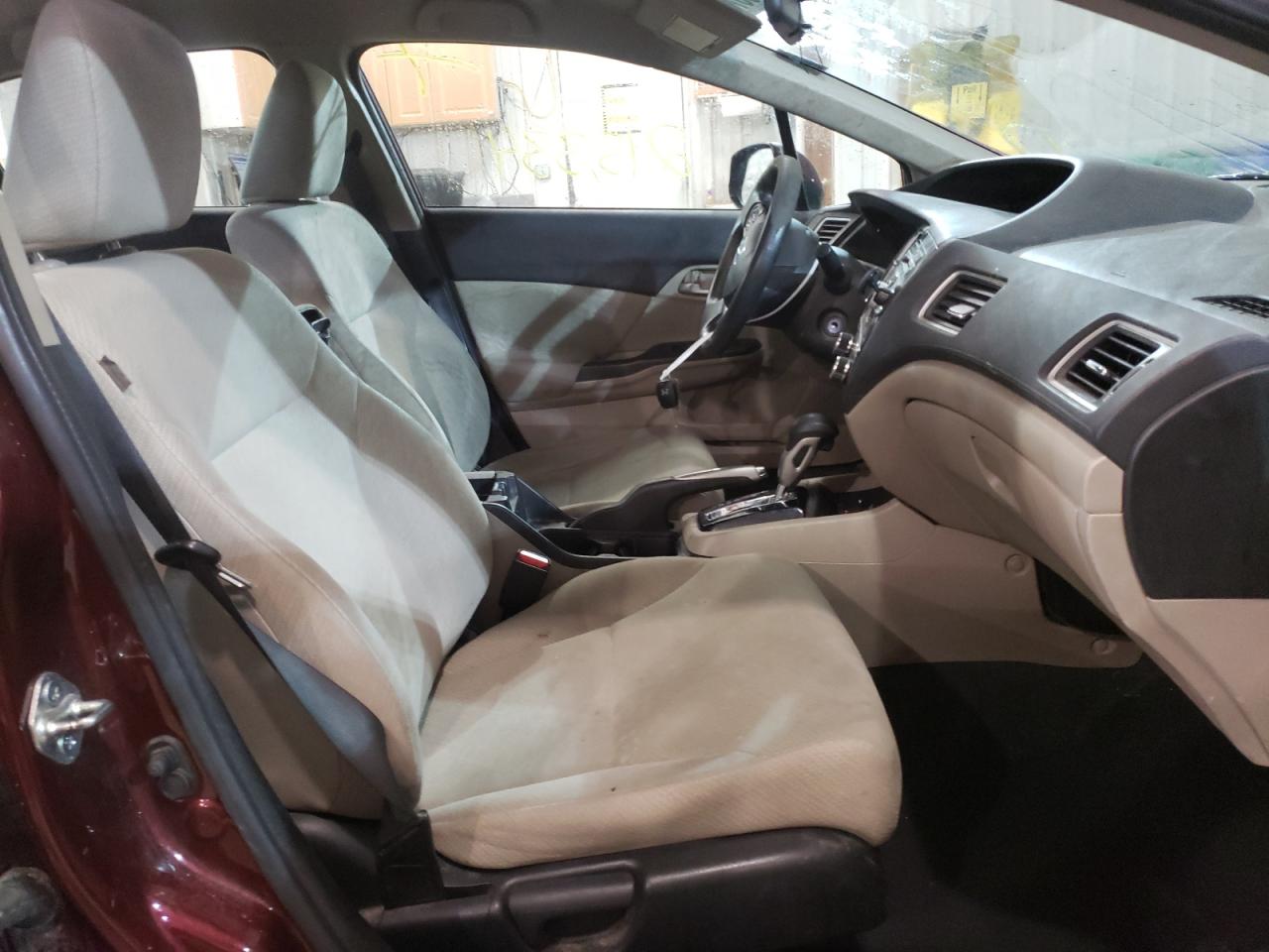Photo 5 from auction – 2013 HONDA CIVIC LX with VIN 19XFB2F52DE043447