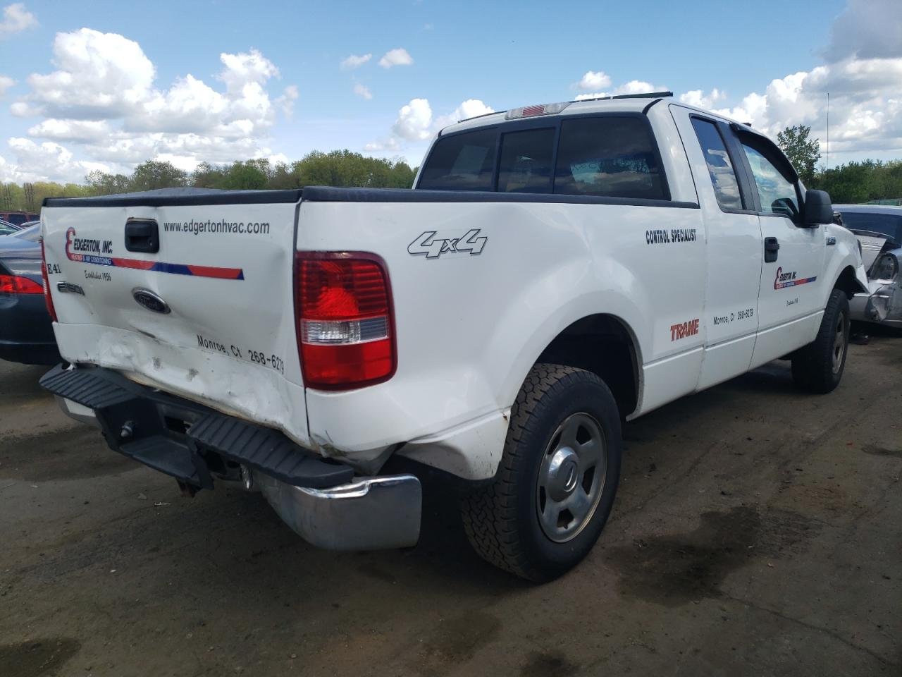 Photo 4 from auction – 2005 FORD F150 with VIN 1FTPX14545NB83211