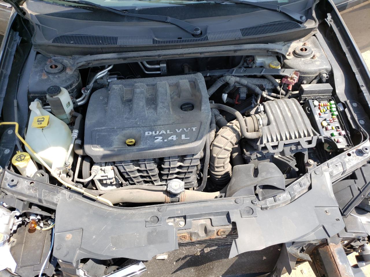 Photo 12 from auction – 2012 CHRYSLER 200 TOURIN with VIN 1C3CCBBB6CN288018