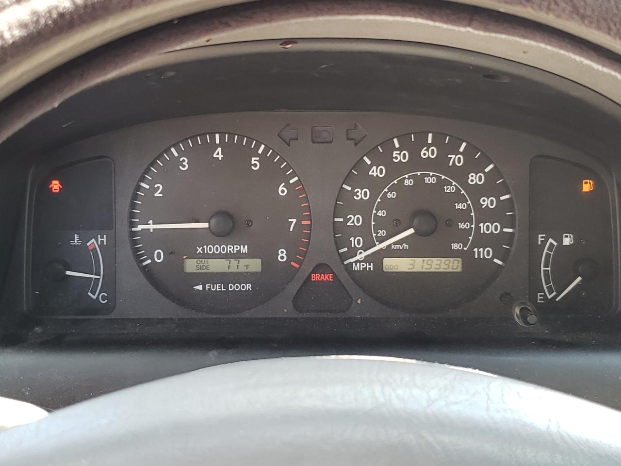 Photo 8 from auction – 2001 TOYOTA COROLLA with VIN 1NXBR12E71Z429929