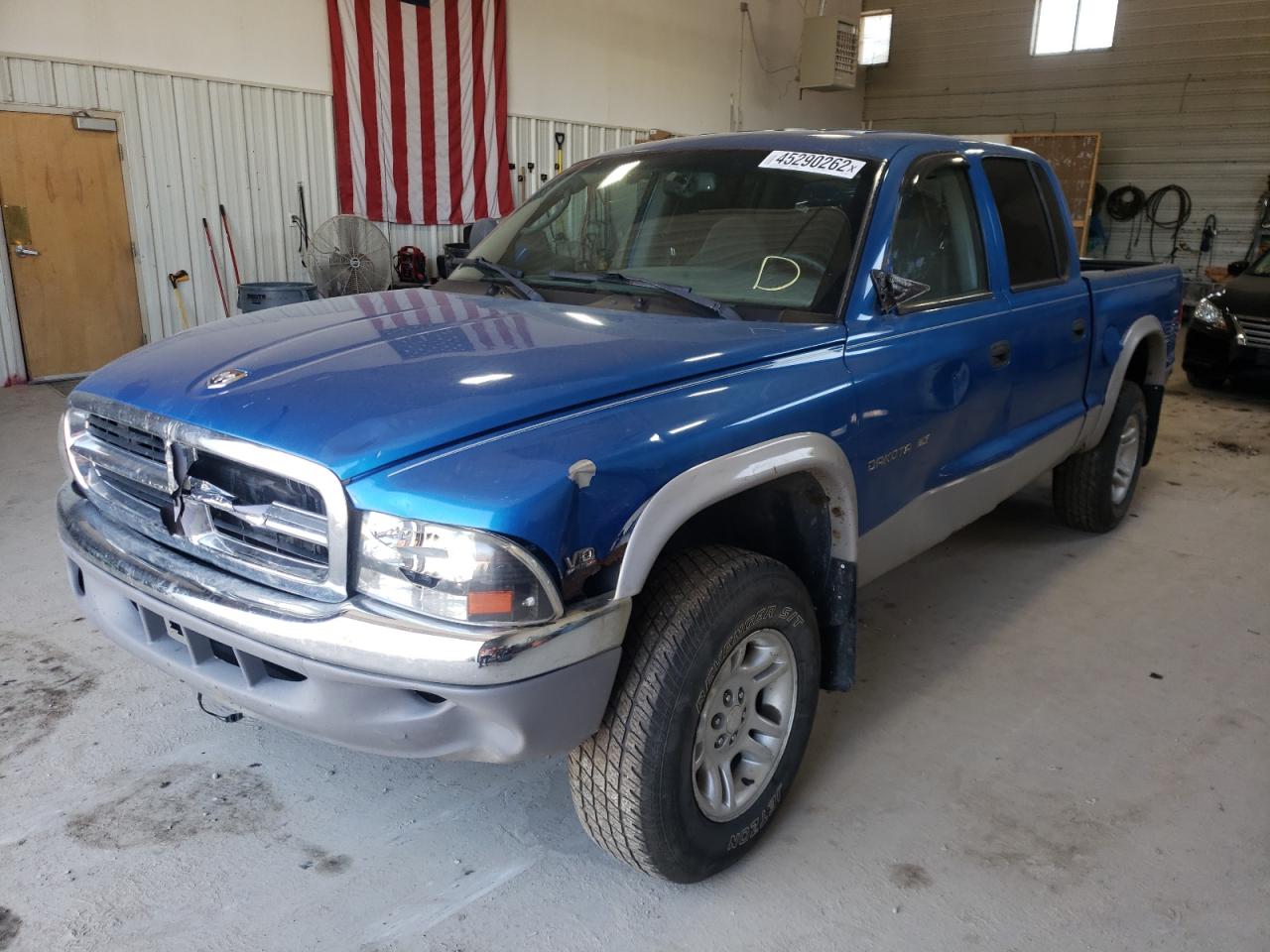 Photo 2 from auction – 2000 DODGE DAKOTA QUA with VIN 1B7GG2AN8YS664031