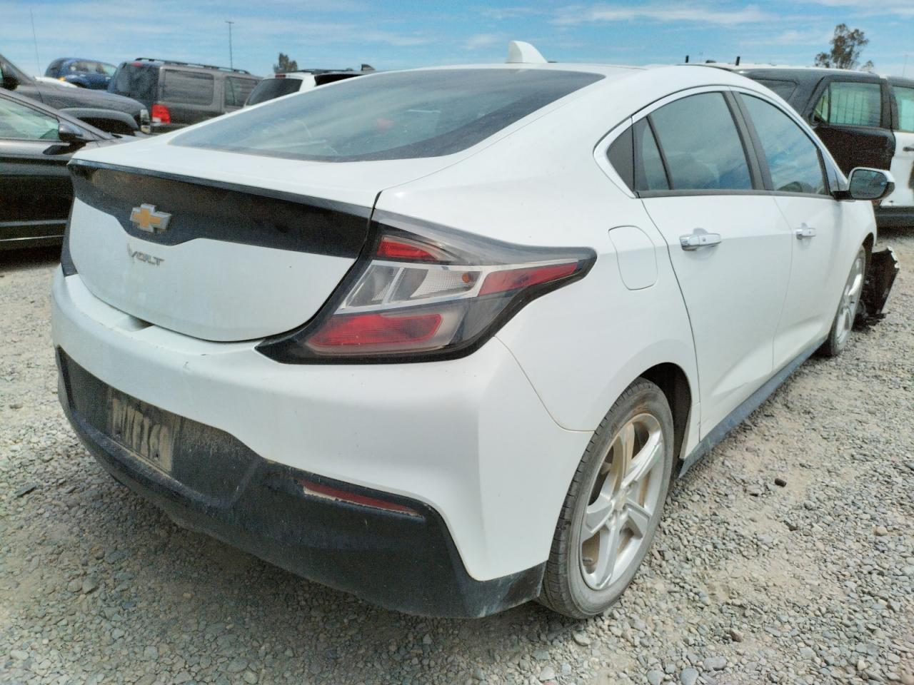 Photo 4 from auction – 2017 CHEVROLET VOLT LT with VIN 1G1RC6S58HU112181