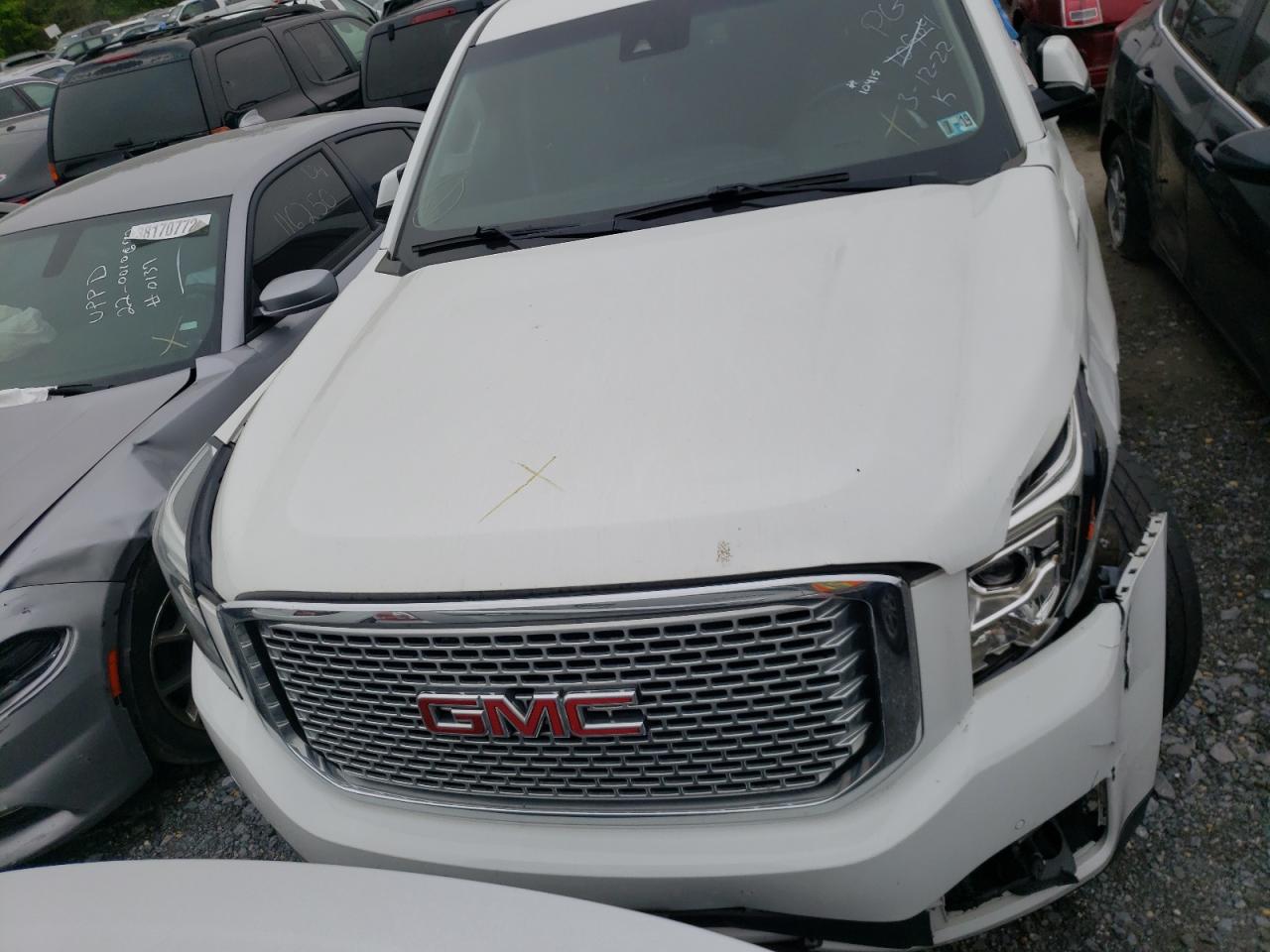 Photo 7 from auction – 2016 GMC YUKON DENA with VIN 1GKS2CKJ8GR108421