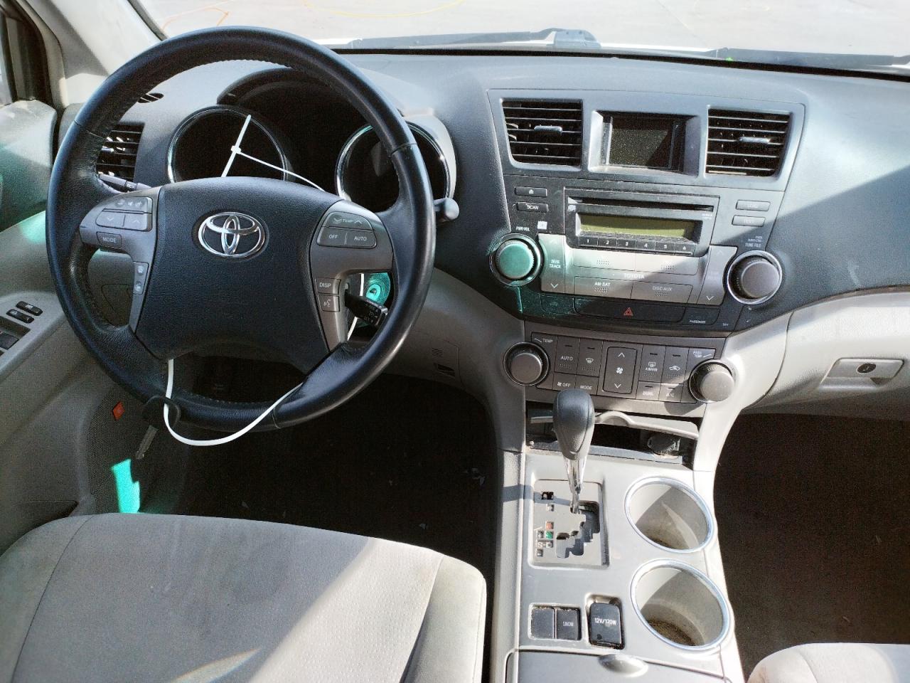 Photo 9 from auction – 2008 TOYOTA HIGHLANDER with VIN JTEDS43A182029249