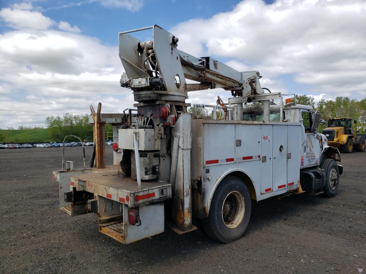 Photo 4 from auction – 1997 INTERNATIONAL 4000 4900 with VIN 1HTSDAAN8VH401014