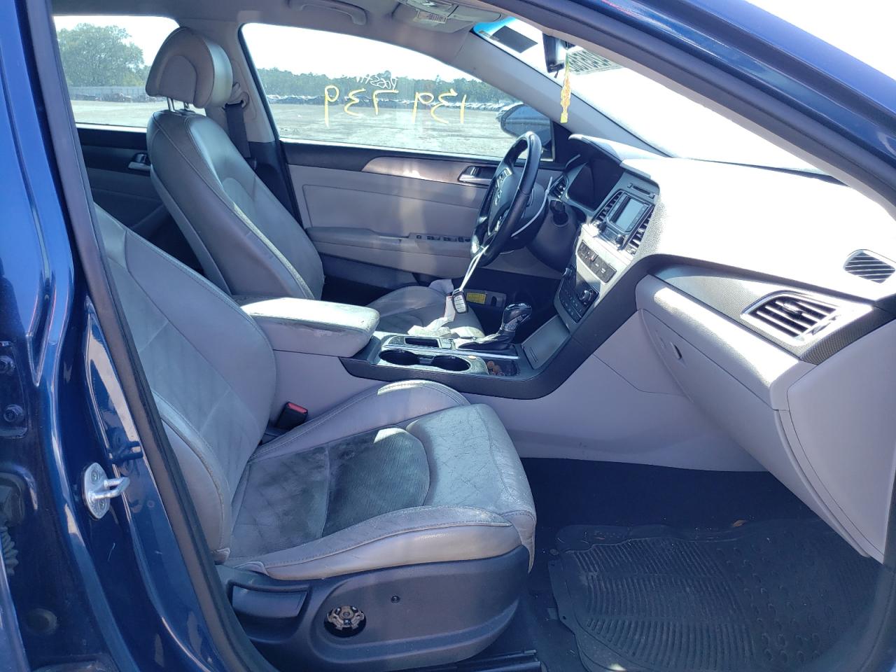Photo 5 from auction – 2021 HYUNDAI SONATA SPO with VIN 5NPE34AF3FH237620