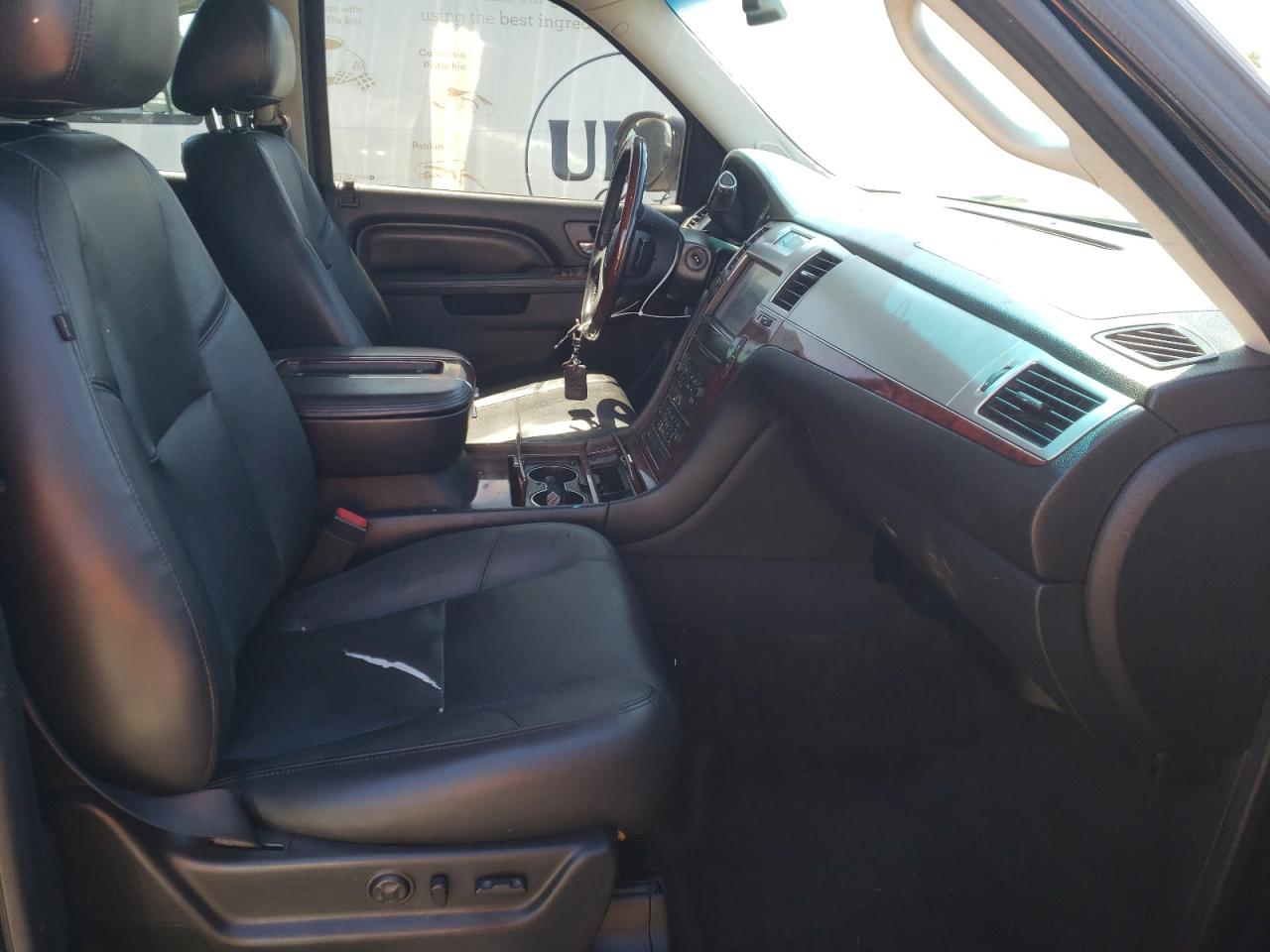 Photo 5 from auction – 2013 CADILLAC ESCALADE E with VIN 1GYS3GEF6DR205971
