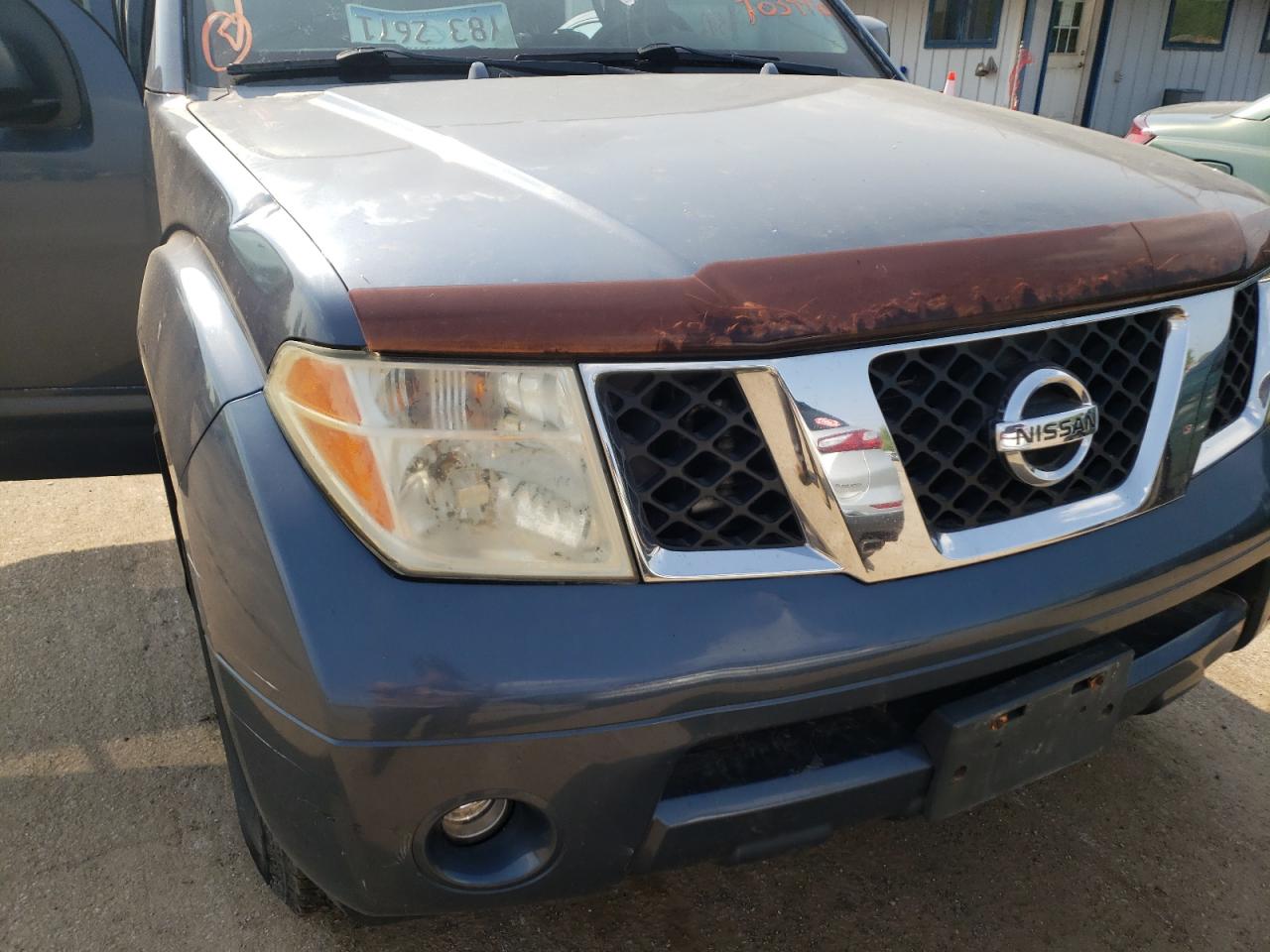 Photo 9 from auction – 2005 NISSAN PATHFINDER with VIN 5N1AR18W95C703946