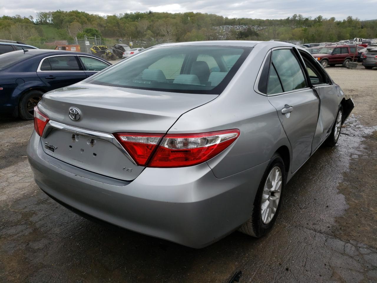 Photo 4 from auction – 2017 TOYOTA CAMRY LE with VIN 4T1BF1FK8HU627020