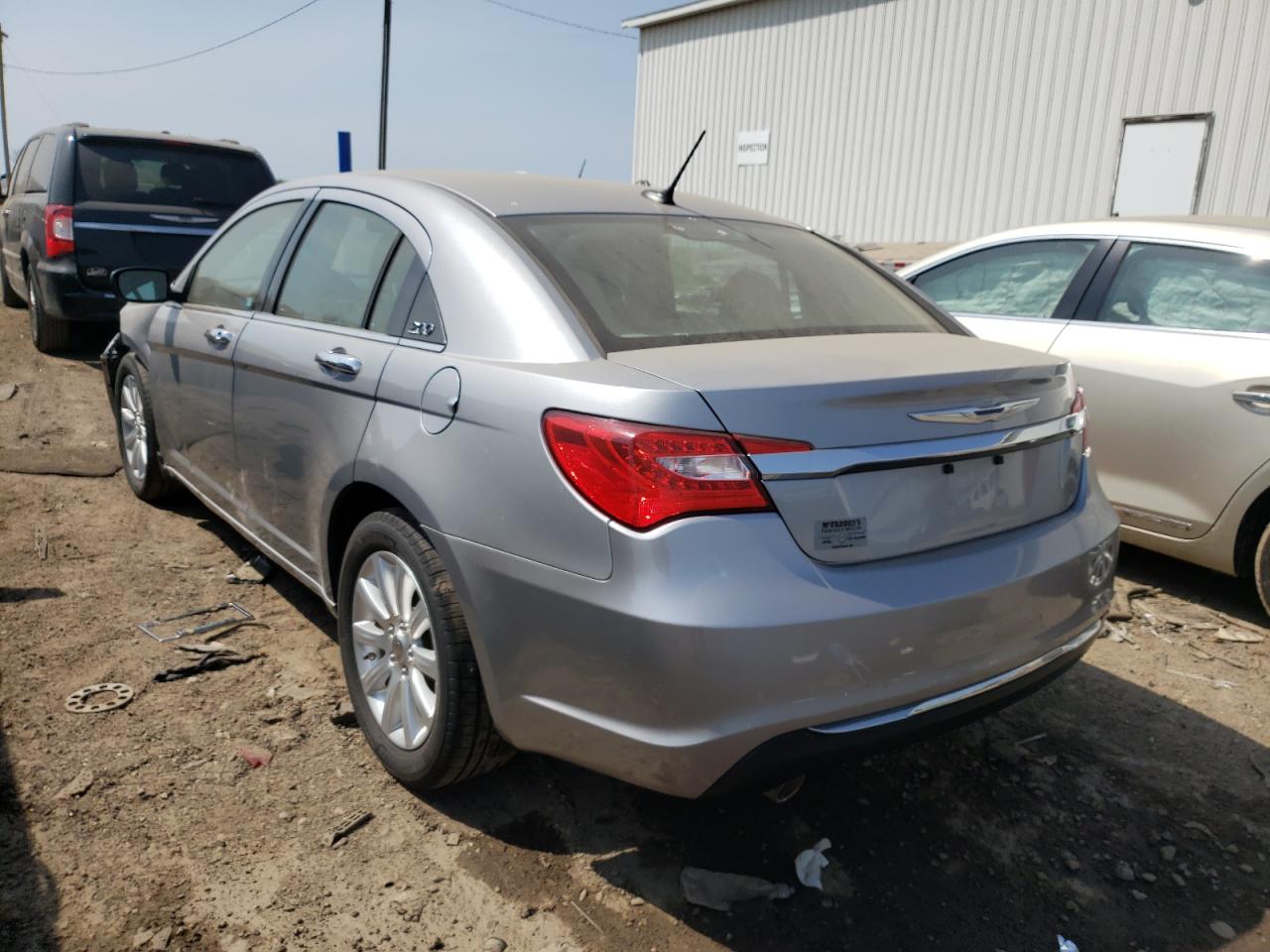 Photo 16 from auction – 2013 CHRYSLER 200 LIMITE with VIN 1C3CCBCG9DN690062