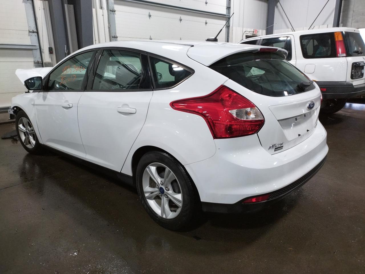 Photo 3 from auction – 2014 FORD FOCUS SE with VIN 1FADP3K27EL441486