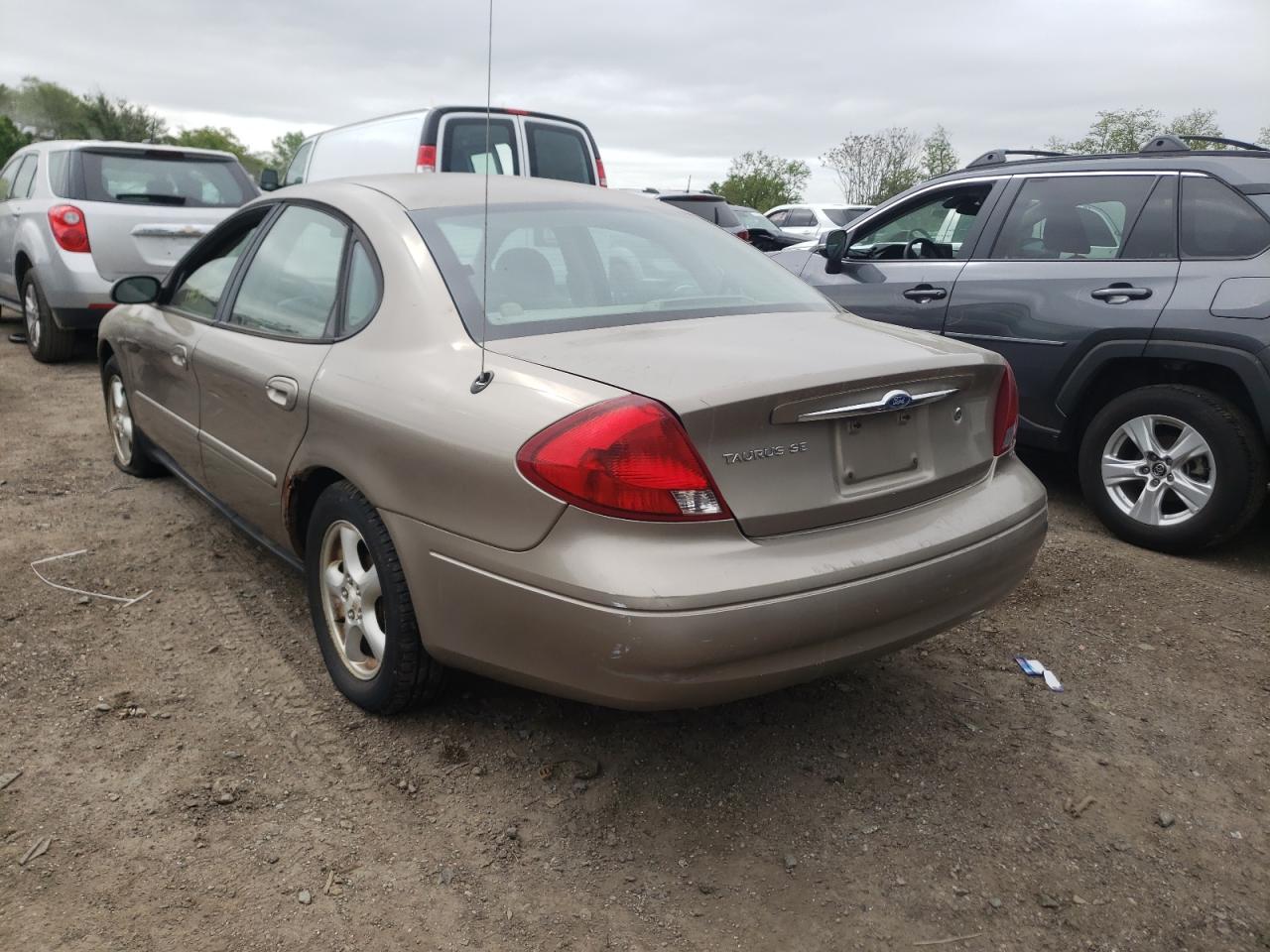 Photo 3 from auction – 2002 FORD TAURUS SE with VIN 1FAFP53U92G272144