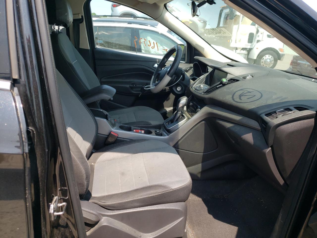 Photo 5 from auction – 2013 FORD ESCAPE SE with VIN 1FMCU0G95DUB07268