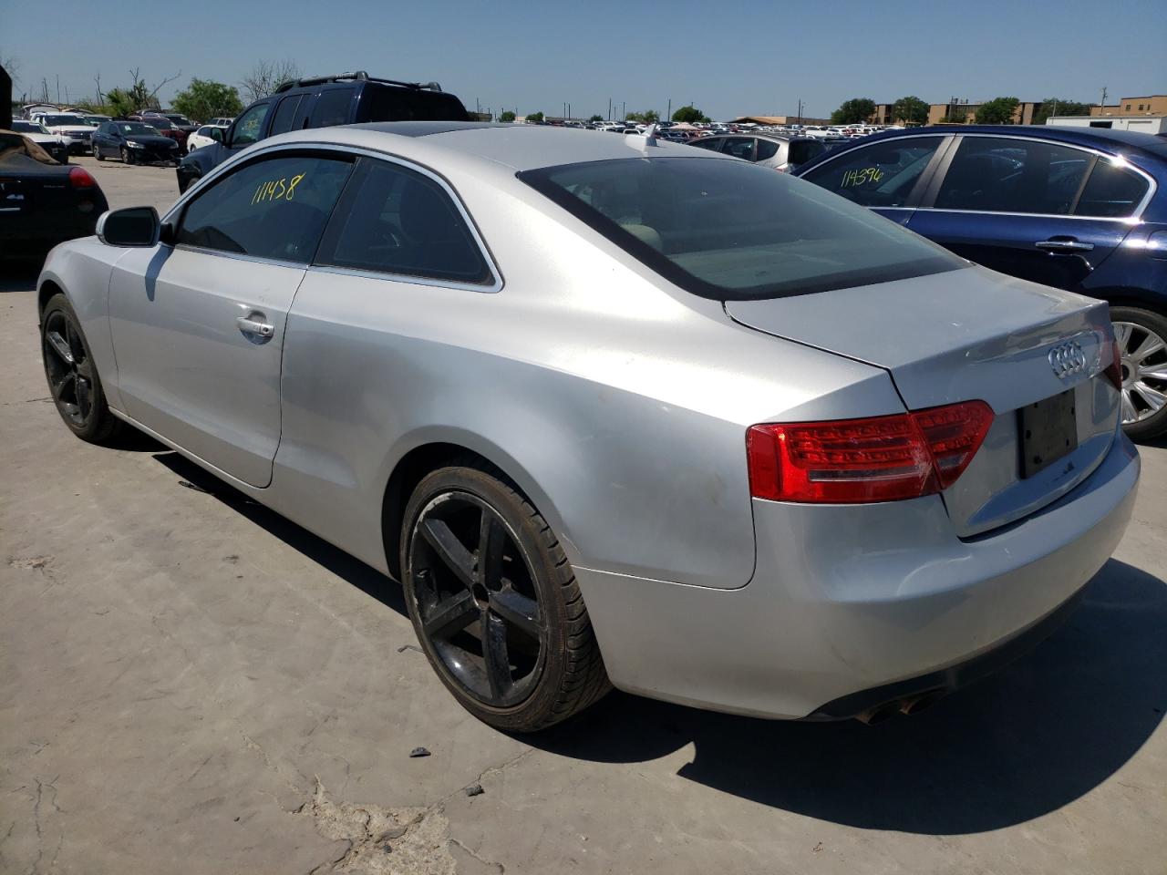 Zdjęcie 3 z aukcji – 2010 AUDI A5 PREMIUM z VIN WAULFAFR8AA056395