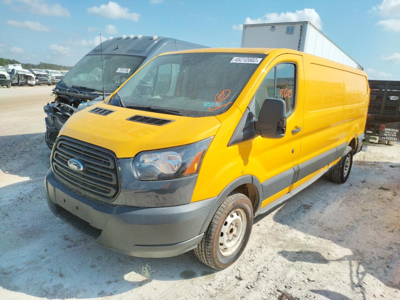 Photo 2 from auction – 2016 FORD TRANSIT T- with VIN 1FTYR2ZM6GKA86567