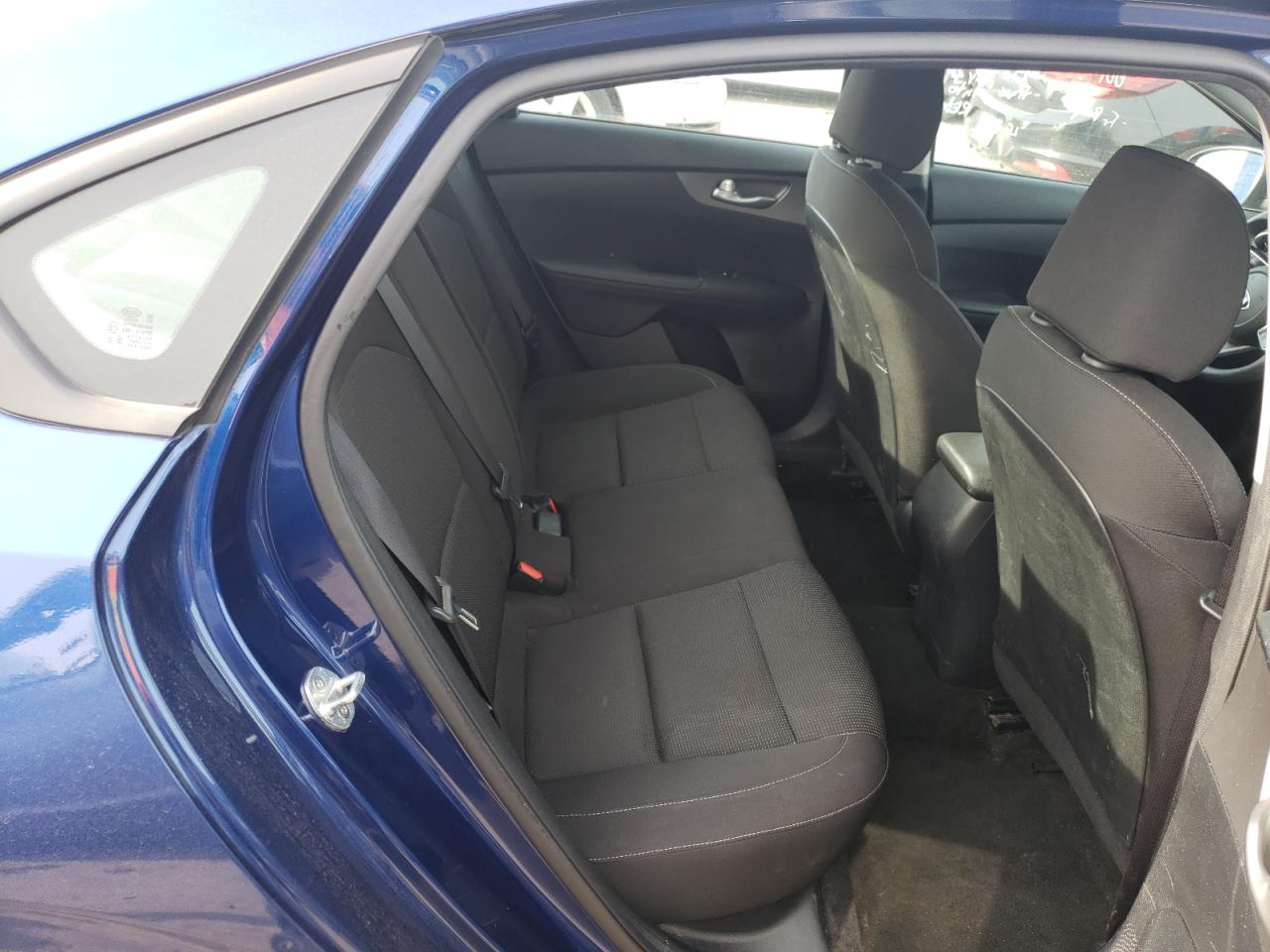 Photo 6 from auction – 2019 KIA FORTE FE with VIN 3KPF24AD0KE102941