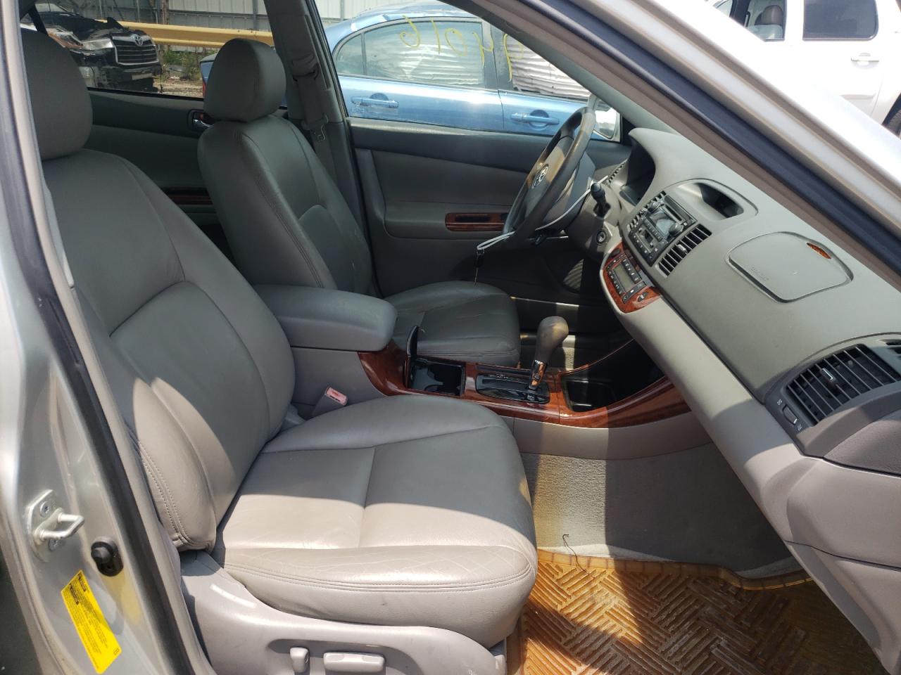 Photo 5 from auction – 2003 TOYOTA CAMRY LE with VIN 4T1BF30K93U543589