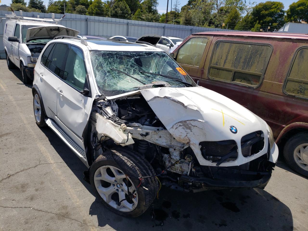 Photo 9 from auction – 2008 BMW X5 4.8I with VIN 5UXFE83588L098446