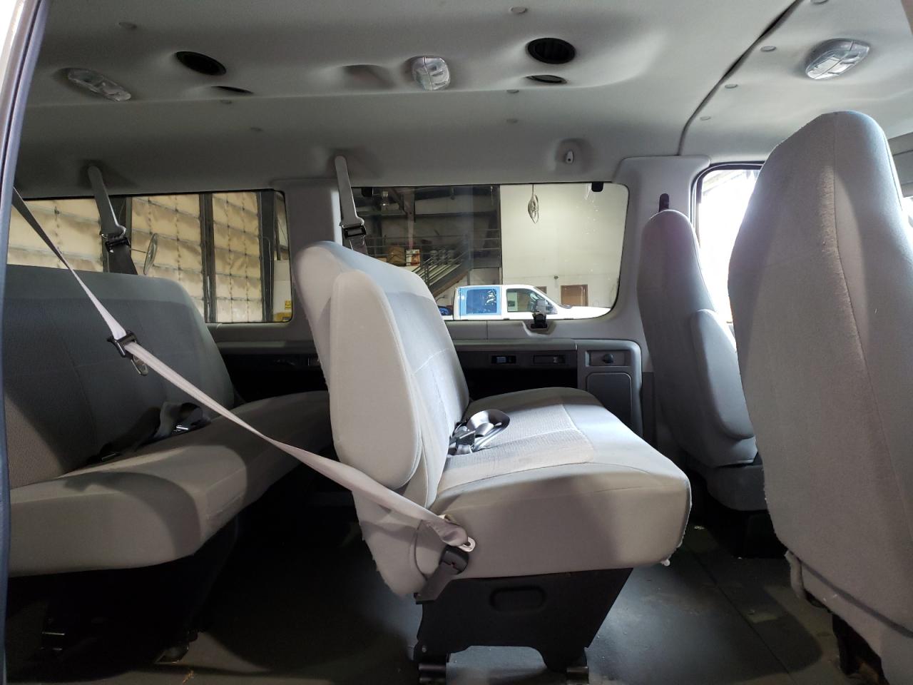 Photo 6 from auction – 2006 FORD ECONOLINE with VIN 1FBNE31L76DA24657