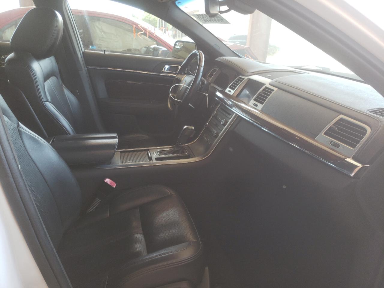 Photo 5 from auction – 2011 LINCOLN MKS with VIN 1LNHL9DRXBG600327