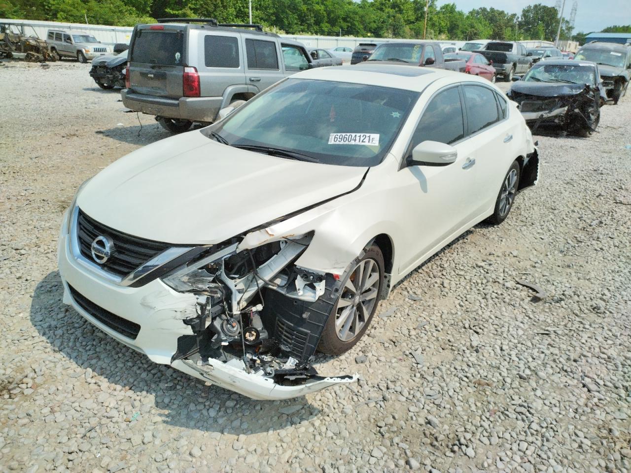 Photo 2 from auction – 2017 NISSAN ALTIMA 2.5 with VIN 1N4AL3AP2HC136218