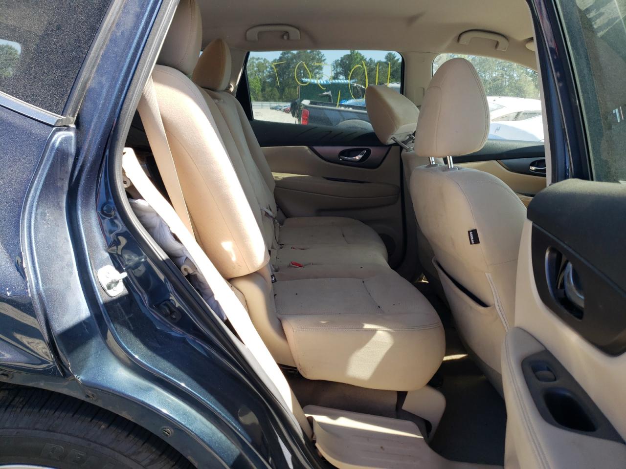 Photo 6 from auction – 2015 NISSAN ROGUE S with VIN KNMAT2MT0FP561097