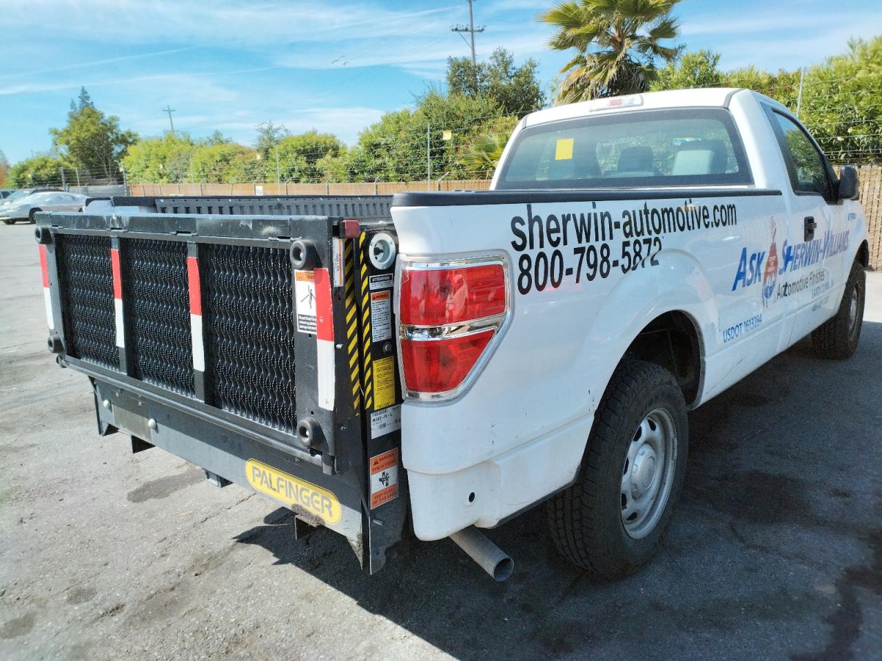 Photo 4 from auction – 2014 FORD F150 with VIN 1FTMF1CM7EKG07111