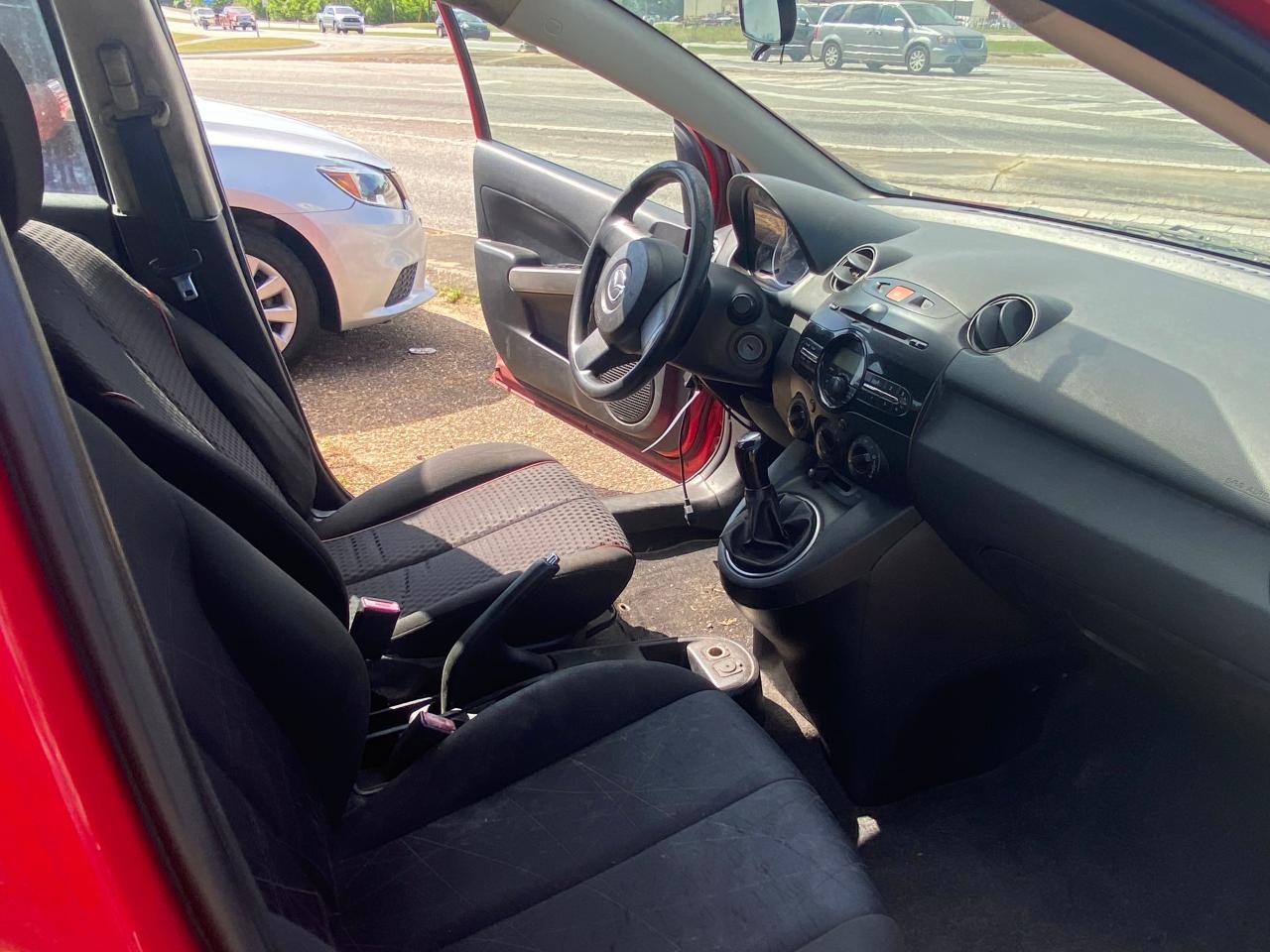 Photo 5 from auction – 2011 MAZDA MAZDA2 with VIN JM1DE1HY2B0129976