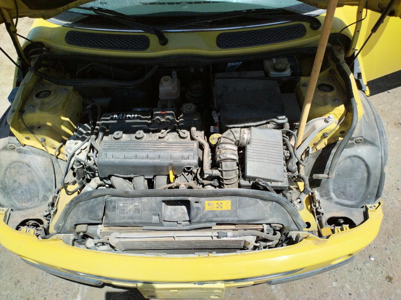 Photo 7 from auction – 2004 MINI COOPER with VIN WMWRC33444TJ56476