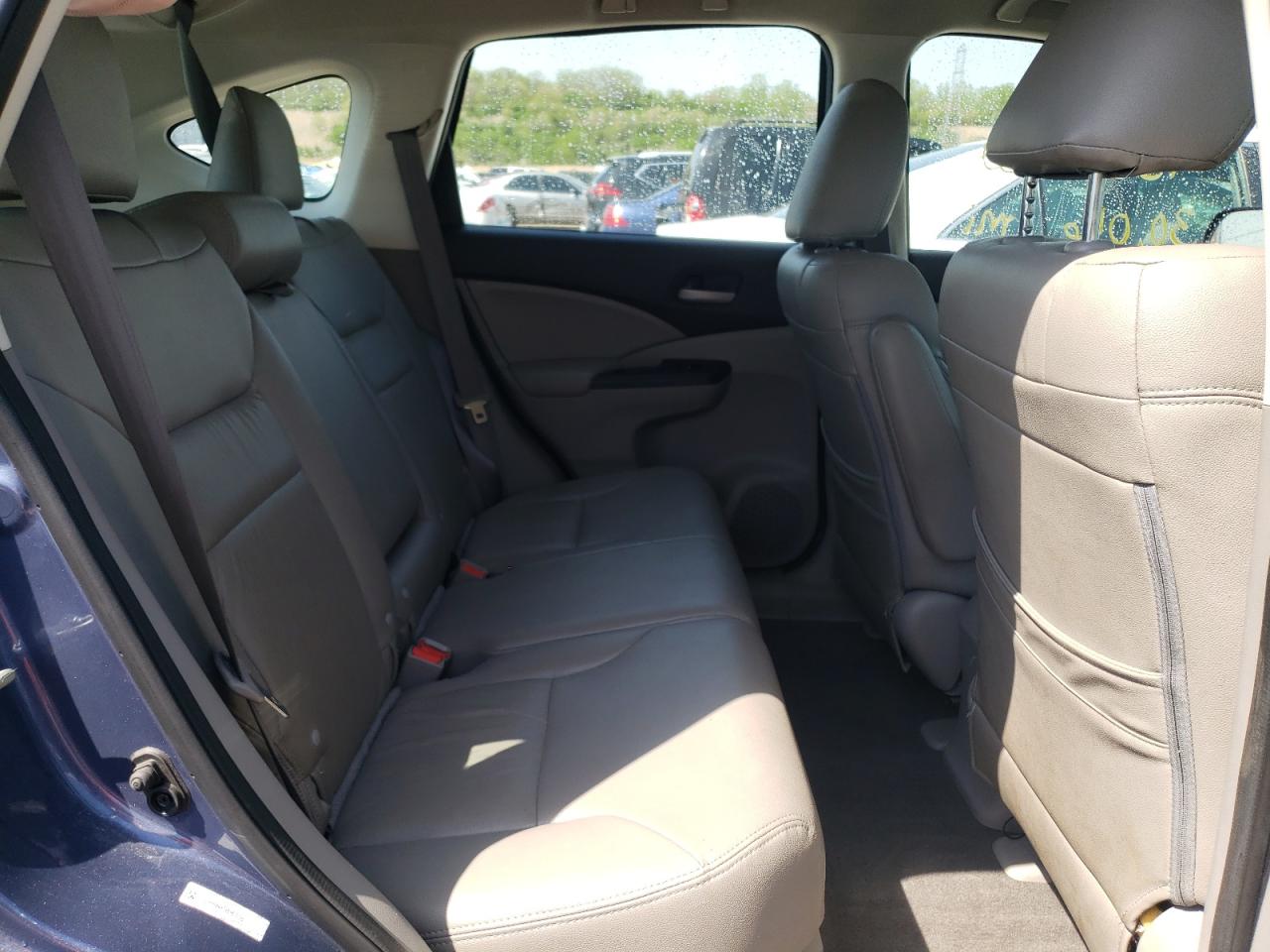 Photo 6 from auction – 2014 HONDA CR-V LX with VIN 2HKRM4H34EH613136
