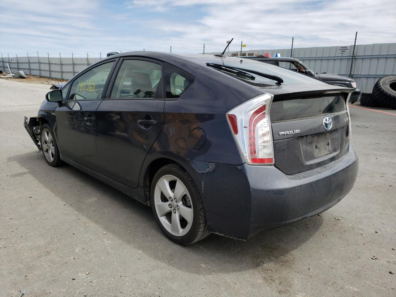 Photo 3 from auction – 2012 TOYOTA PRIUS with VIN JTDKN3DU2C1509823