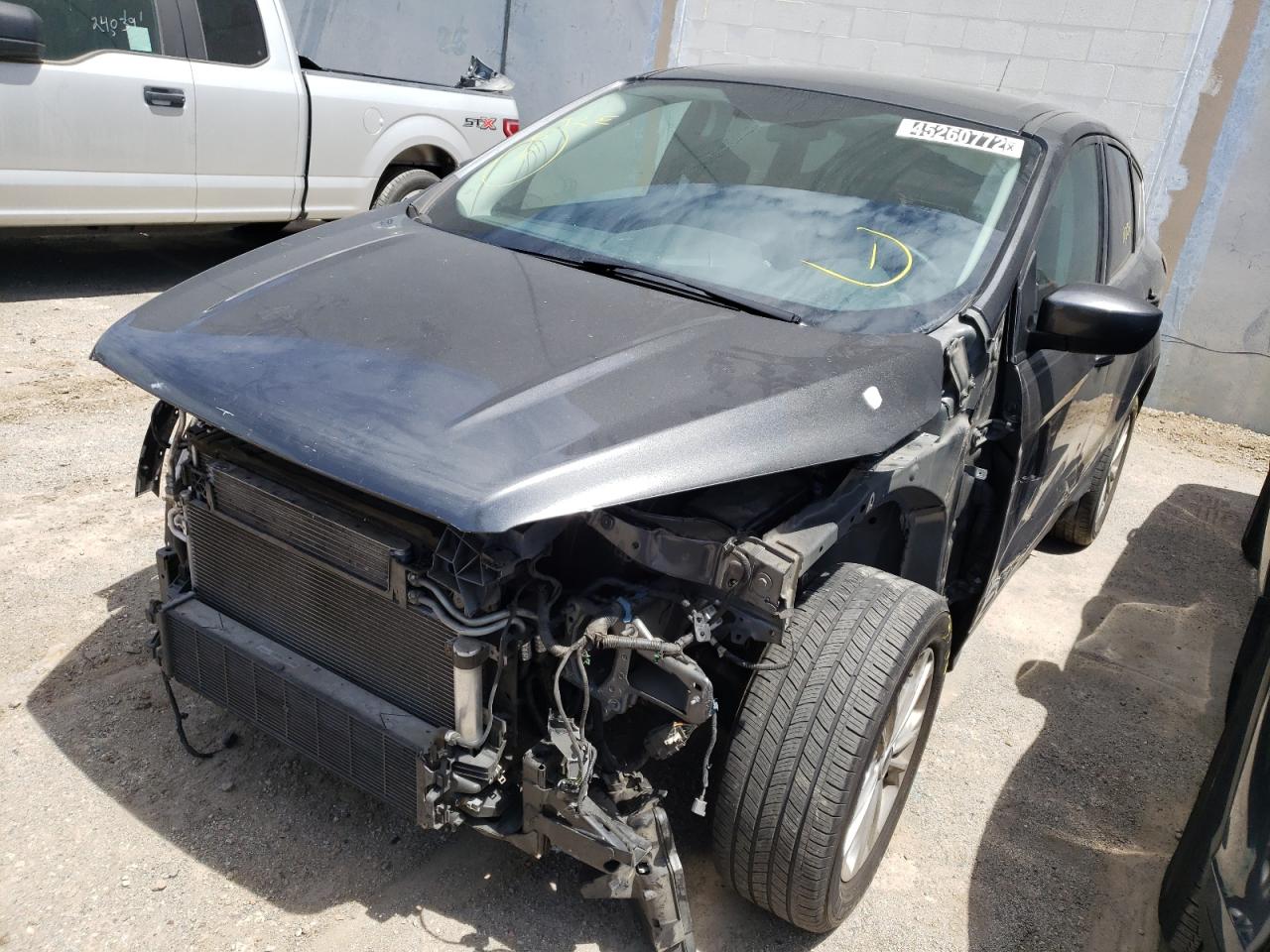 Photo 2 from auction – 2019 FORD ESCAPE SE with VIN 1FMCU0GD2KUC34528