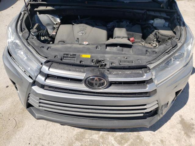 Photo 7 from auction – 2017 TOYOTA HIGHLANDER with VIN 5TDJZRFH5HS469590