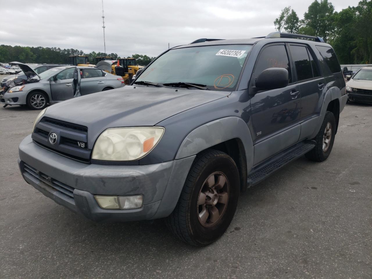 Photo 2 from auction – 2003 TOYOTA 4RUNNER SR with VIN JTEZT14R630007094