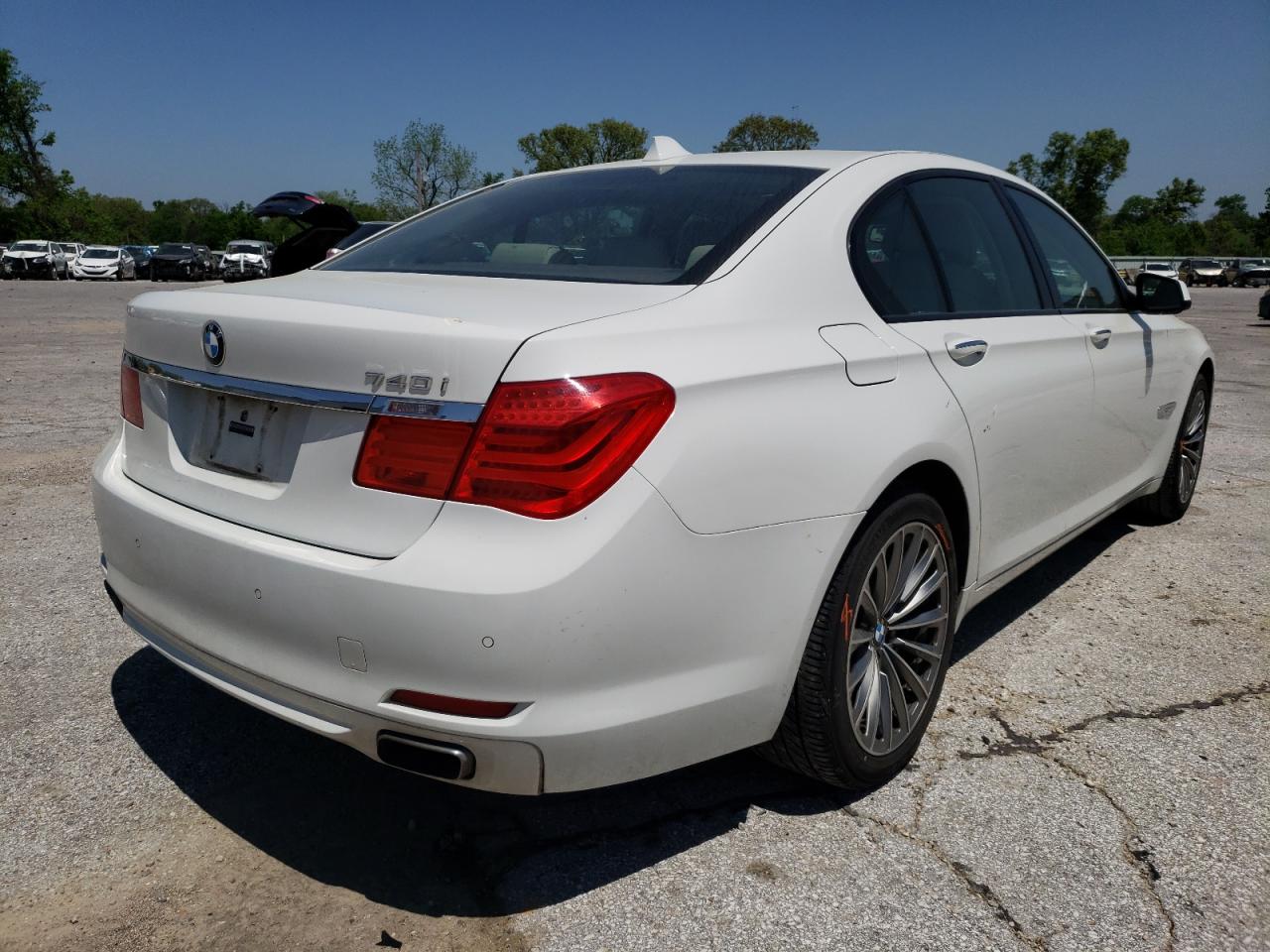 Photo 4 from auction – 2011 BMW 740 I with VIN WBAKA4C54BC612639