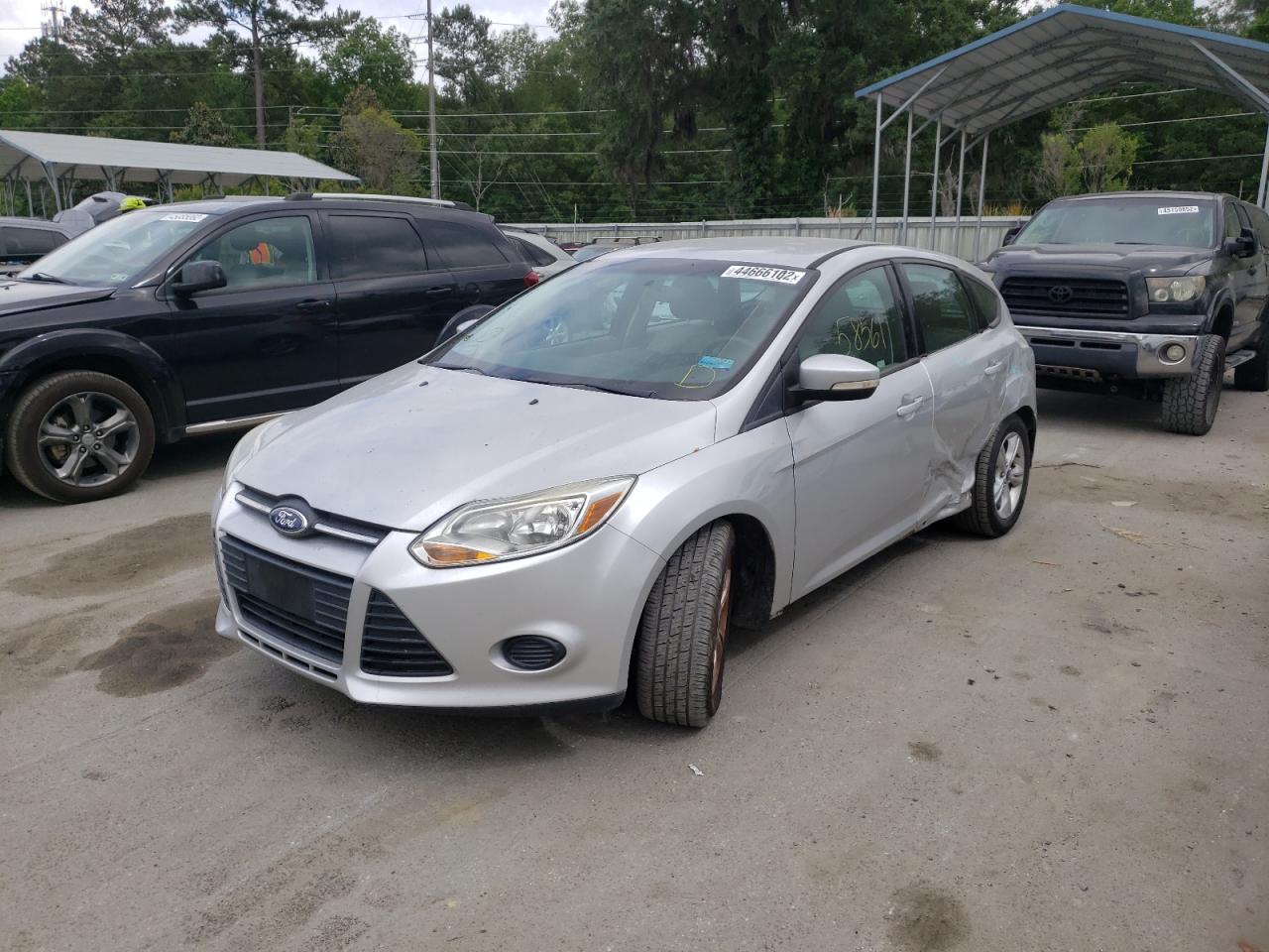 Photo 2 from auction – 2014 FORD FOCUS SE with VIN 1FADP3K25EL112043
