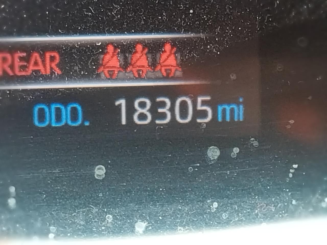 Photo 8 from auction – 2019 TOYOTA RAV4 LE with VIN JTMF1RFV5KD032792