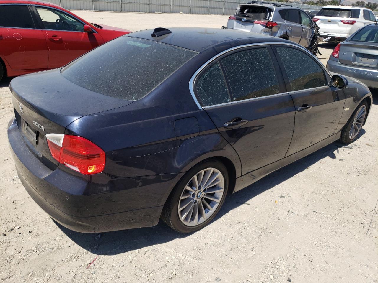 Photo 4 from auction – 2006 BMW 330 I with VIN WBAVB33506KR81093