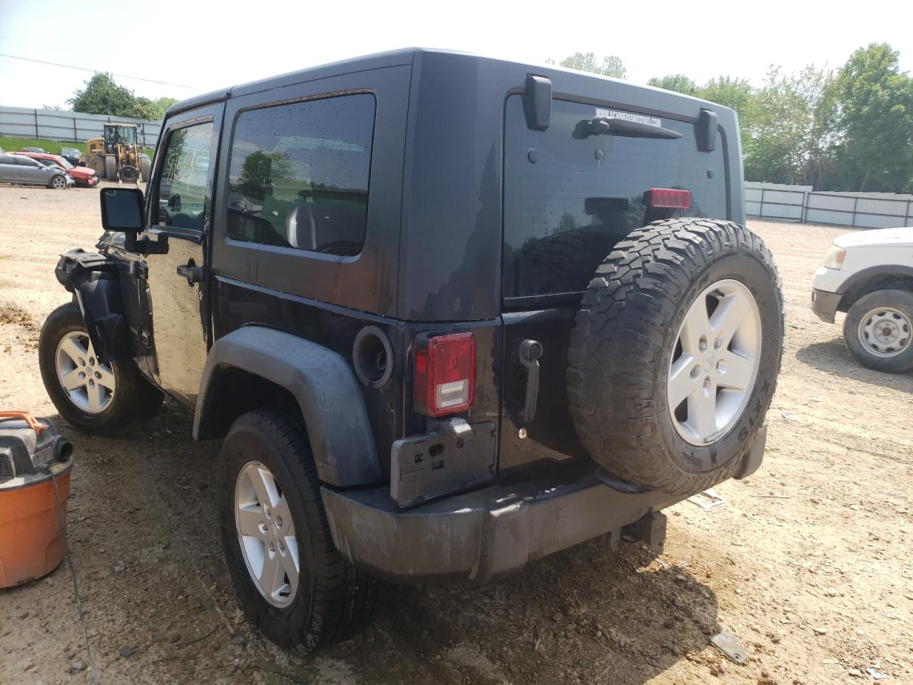 Photo 3 from auction – 2007 JEEP WRANGLER X with VIN 1J4FA24107L191220
