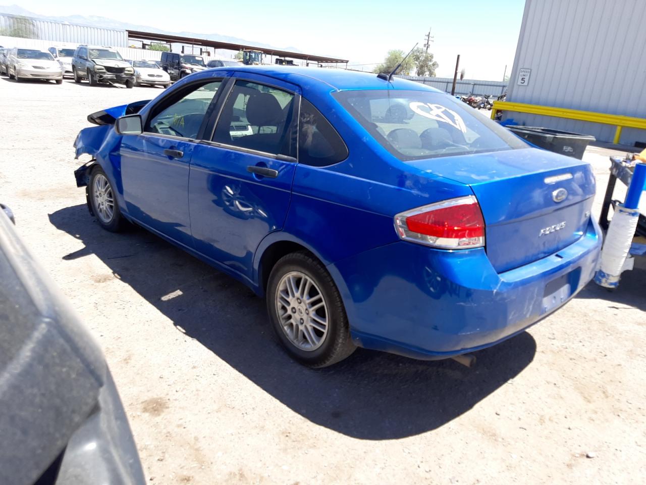 Photo 3 from auction – 2011 FORD FOCUS SE with VIN 1FAHP3FN1BW167430