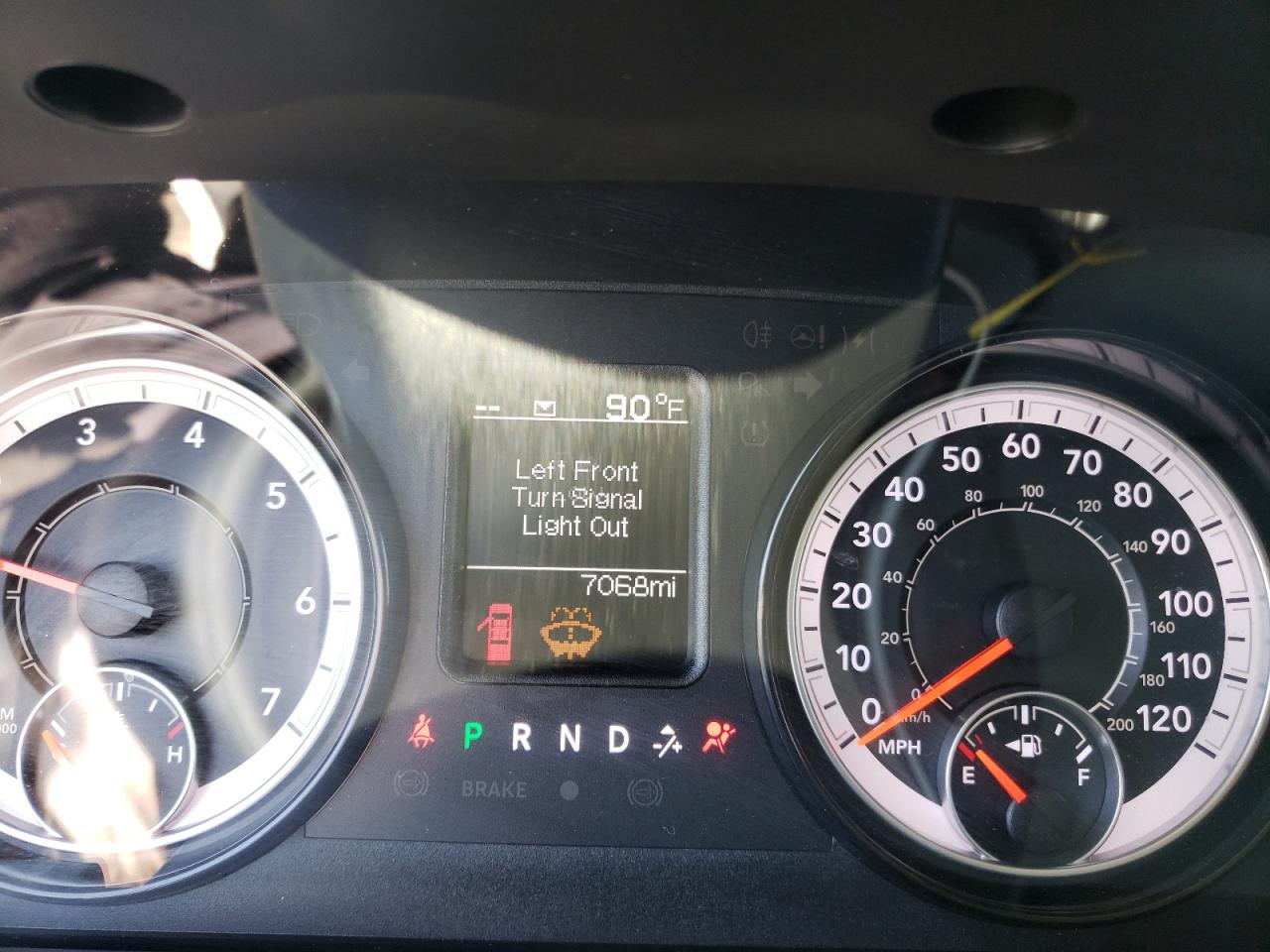 Photo 8 from auction – 2021 RAM 1500 CLASS with VIN 1C6RR6TT2MS520739